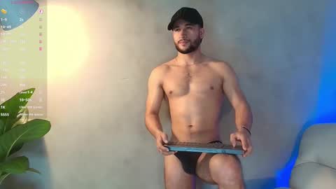 Snapshot of valentinoford chatting on February 2025 05:37:01 AM Valentino online show from February 2025 05:37:01 AM