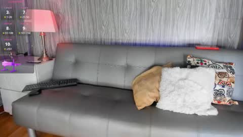 Snapshot of valentinos_ chatting on November 2025 08:20:01 PM Valentinos online show from November 2025 08:20:01 PM