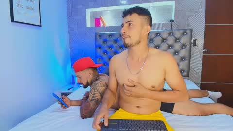 Snapshot of valentinos_ chatting on March 2026 09:42:02 PM Valentinos online show from March 2026 09:42:02 PM