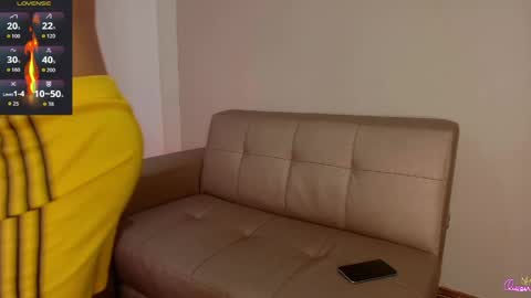 Snapshot of valentinos_ chatting on April 2026 09:45:02 PM Valentinos online show from April 2026 09:45:02 PM