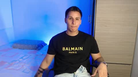 VALENTINO online show from December 2025 09:21:01 PM