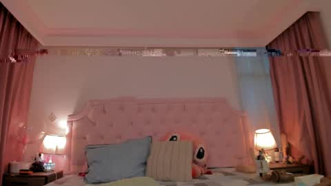 Vale Toro  online show from April 2026 12:20:02 PM