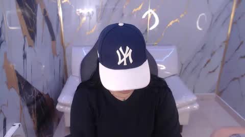 valeri_harpers4 online show from September 2025 07:03:02 PM