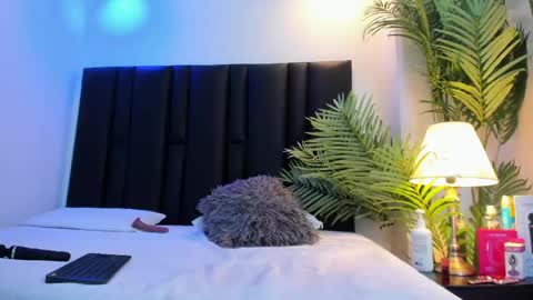 valeri_tafur online show from April 2026 08:57:02 PM