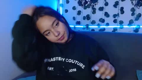 valeria online show from December 2024 04:41:02 AM