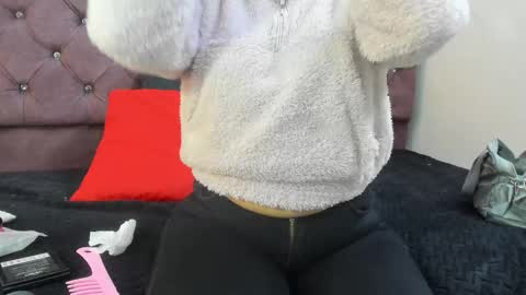 VALERIA online show from November 2025 03:02:01 PM