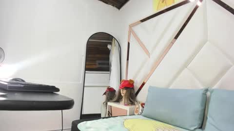 valeria_gil_ online show from May 2026 03:46:02 AM