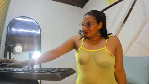valeria_gil_ online show from May 2026 03:26:02 AM