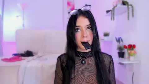 Valeria Londoo online show from June 2026 02:24:02 AM