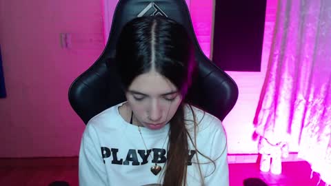   online show from December 2024 08:05:02 AM