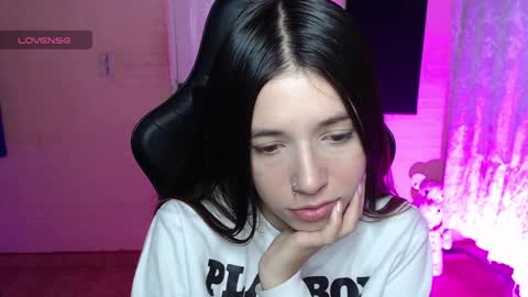   online show from February 2025 05:41:01 AM