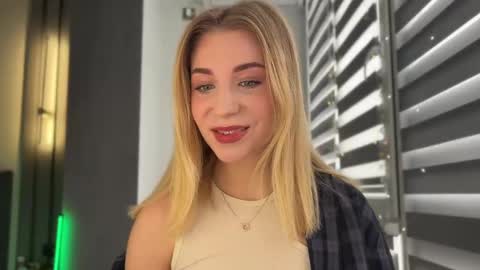 Valeria online show from January 2025 09:03:01 AM