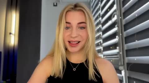 Valeria online show from February 2025 09:09:01 AM