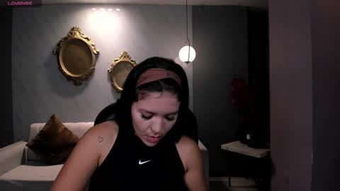 Snapshot of valeriaroldanx chatting on March 2026 10:07:02 AM Valeria online show from March 2026 10:07:02 AM