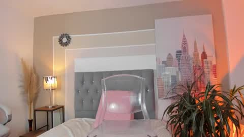 Snapshot of valeriavibes chatting on December 2024 11:16:01 PM Valeria online show from December 2024 11:16:01 PM