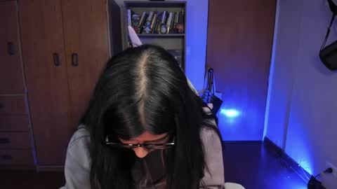 Val  online show from January 2025 04:37:02 AM