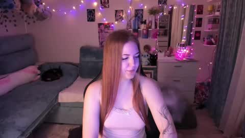 Lera online show from October 2025 04:51:01 PM