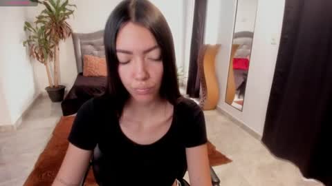Valerie fox online show from July 2026 04:02:02 PM