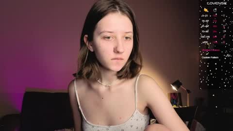 Kristi moony online show from April 2026 09:19:01 PM