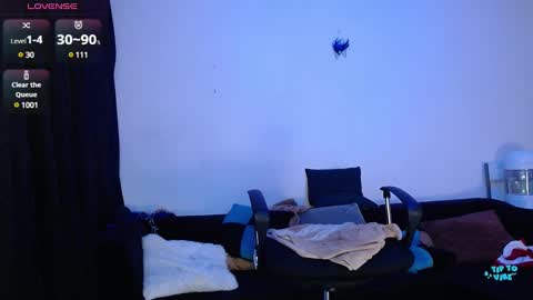 Snapshot of valerie_smile chatting on January 2025 05:12:02 AM Valerie online show from January 2025 05:12:02 AM