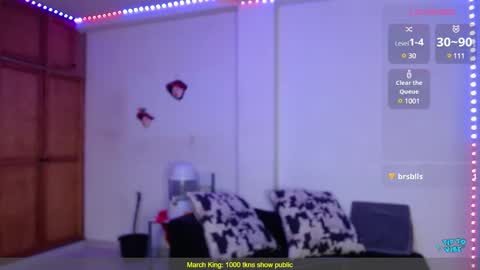 Snapshot of valerie_smile chatting on March 2025 06:40:02 AM Valerie online show from March 2025 06:40:02 AM