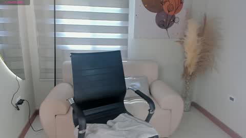  call me Val  online show from January 2025 05:05:01 PM