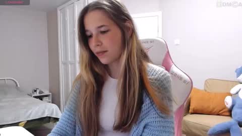 Valerie online show from September 2025 10:09:02 PM