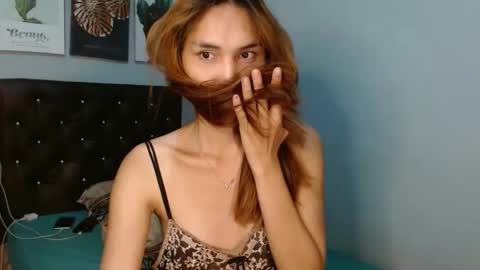 Snapshot of valeriedollxxx chatting on April 2026 12:43:01 PM Valerie online show from April 2026 12:43:01 PM