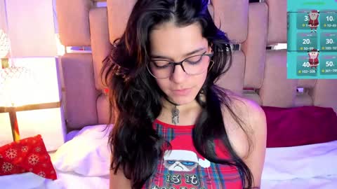 Valeria online show from December 2024 04:25:02 PM