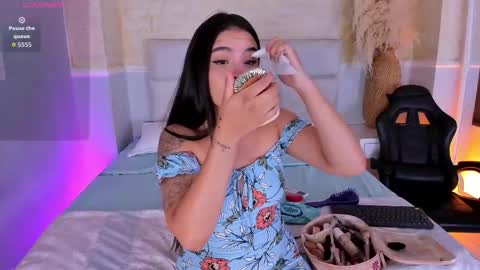 valeriekhaleesi online show from March 2026 08:11:01 PM