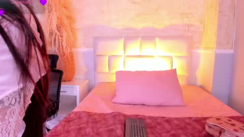 valeriekhaleesi online show from March 2026 08:20:01 PM