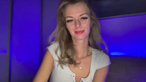 Snapshot of valerieluvsugar chatting on January 2025 10:20:02 PM Valerie online show from January 2025 10:20:02 PM