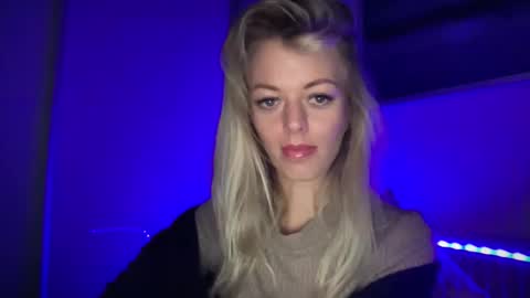 Snapshot of valerieluvsugar chatting on November 2025 09:56:02 AM Valerie online show from November 2025 09:56:02 AM