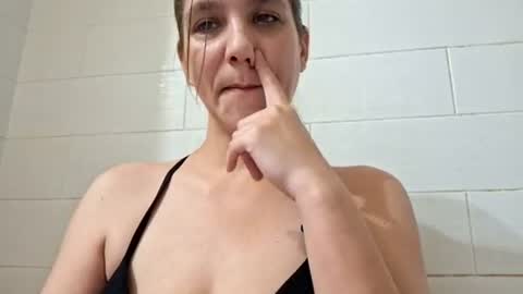 Snapshot of valerierayne13 chatting on June 2026 06:01:01 AM ValerieRayne online show from June 2026 06:01:01 AM