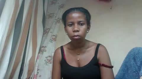 valerinezah online show from February 2026 05:19:02 PM