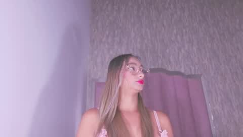 Valeryn online show from October 2025 03:10:02 AM