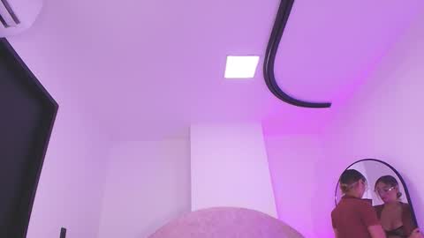 Valeryn online show from December 2025 03:13:02 AM