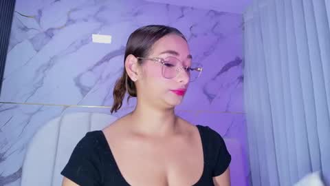 Valeryn online show from May 2026 03:03:02 AM