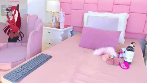 Valery  online show from September 2025 11:45:02 AM