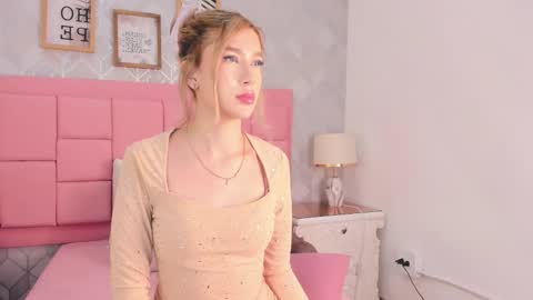 Valery  online show from November 2025 11:31:01 AM