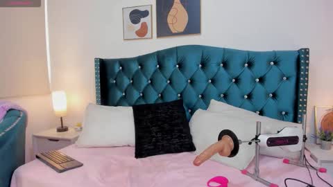 Snapshot of valery_jame chatting on January 2026 07:27:02 PM Valery online show from January 2026 07:27:02 PM