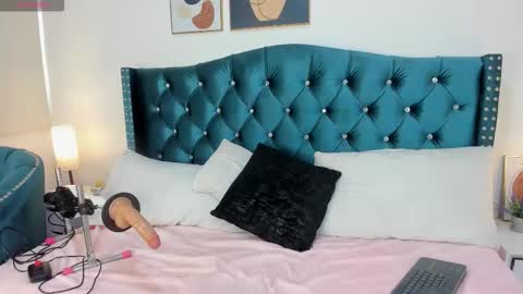 Snapshot of valery_jame chatting on January 2026 07:19:01 PM Valery online show from January 2026 07:19:01 PM