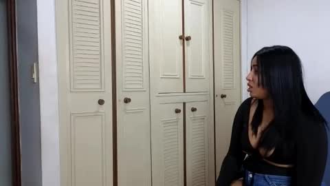 valery_lovex_ online show from June 2026 01:06:01 AM