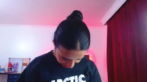 Valeria online show from October 2025 12:47:01 AM