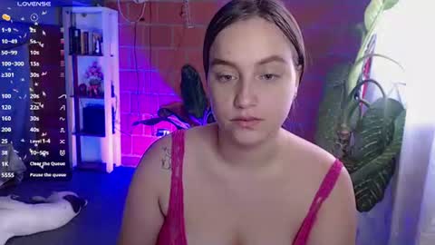 valery_moon24 online show from July 2026 07:08:02 PM