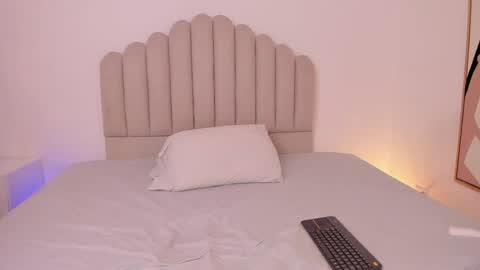 Snapshot of valery_santorini chatting on May 2026 12:11:02 PM VALERY online show from May 2026 12:11:02 PM