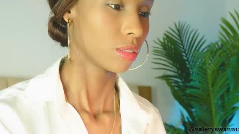 Snapshot of valery_swan1 chatting on November 2025 09:43:02 AM Valery swan1 online show from November 2025 09:43:02 AM