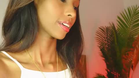 Snapshot of valery_swan1 chatting on December 2025 01:54:01 AM Valery swan1 online show from December 2025 01:54:01 AM