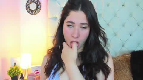 Snapshot of valeryfoxt chatting on December 2024 04:00:01 AM valery online show from December 2024 04:00:01 AM