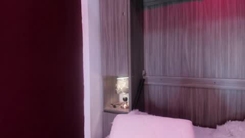 valerymeyerr online show from May 2026 12:01:01 PM